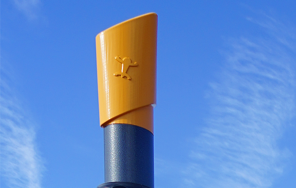 The 102mm diameter posts