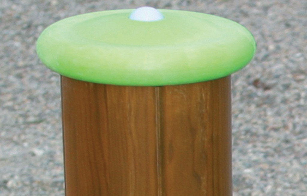 The 125mm round posts