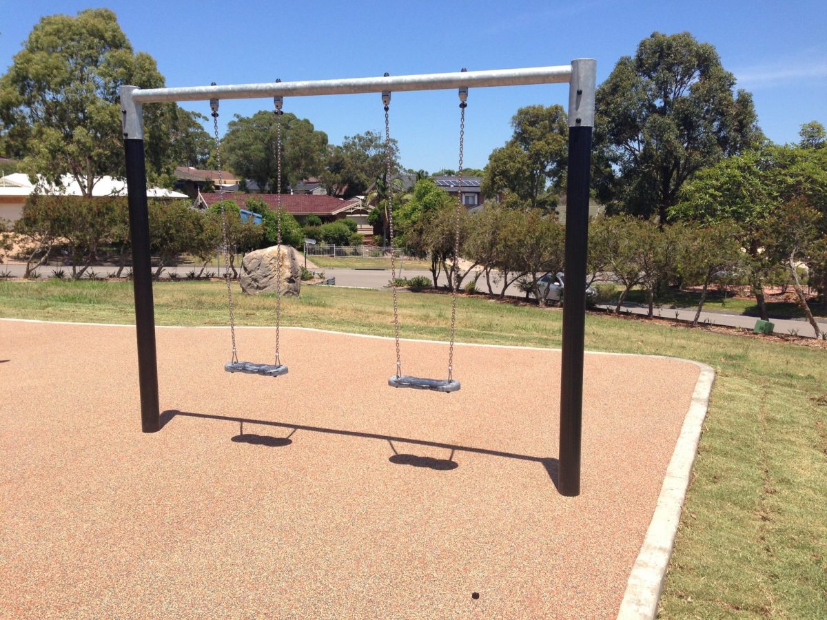 Swing at Heritage Drive Kanwal