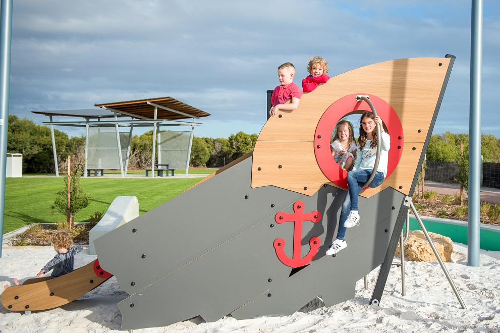 North Coogee SS Wyola Tug Boat Playground