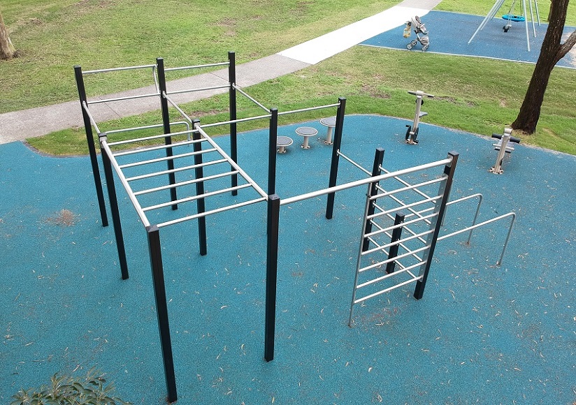 Street workout at Conondale Park Outdoor Gym
