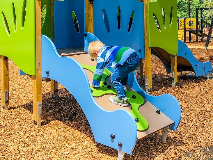 Child playing at Edinburgh Gardens Playground