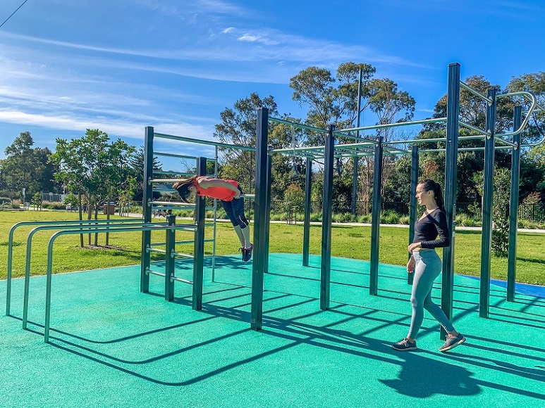 Street workouty at Powells Creek Ismay Reserve Outdoor Fitness