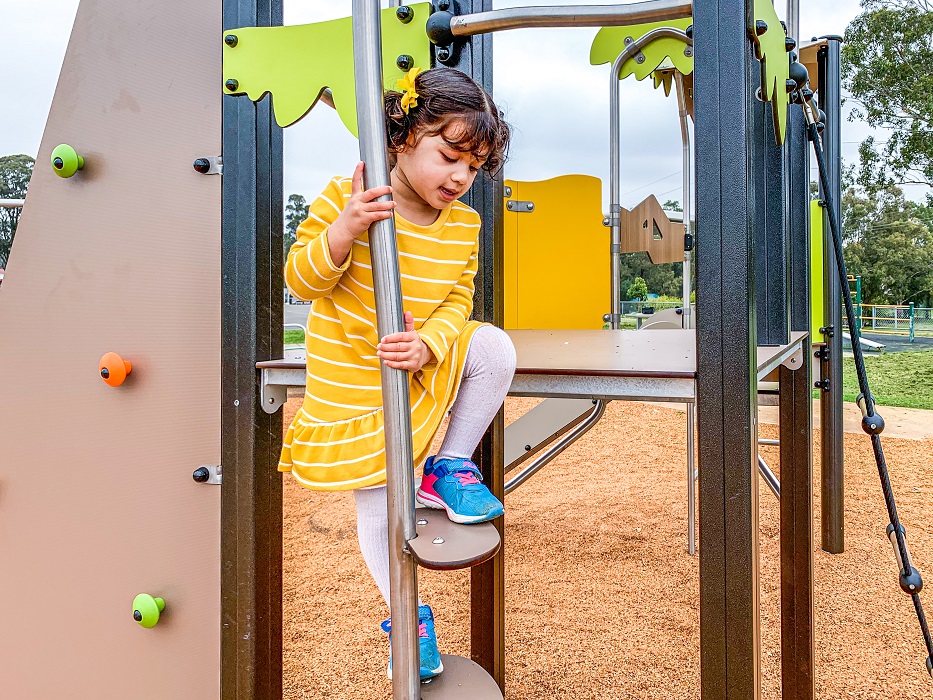 Adventure Multiplay climbing challenge at William Lawson Park Playground