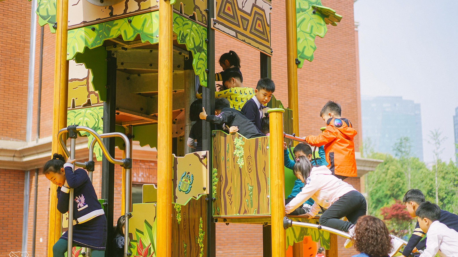 Grafic Games for custom playground equipment