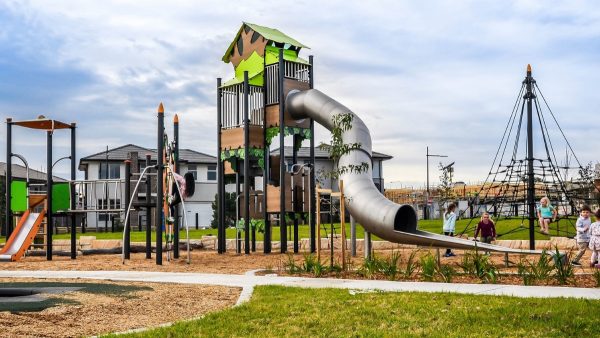 Second Ponds Park Playground