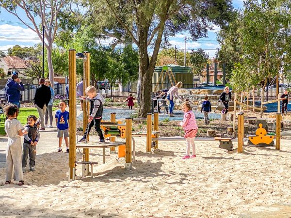 Broadview Oval Playspace