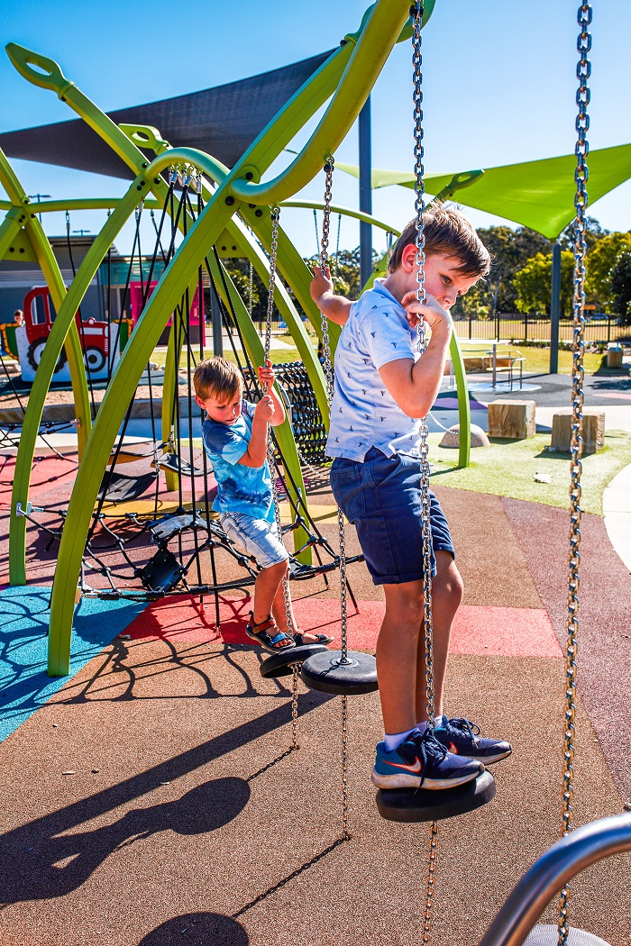 Balancing play elements at Thornlands Community Park