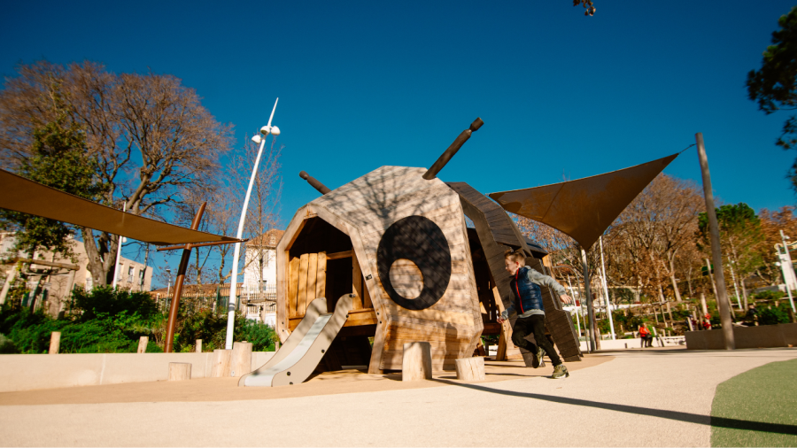 Natural play equipment