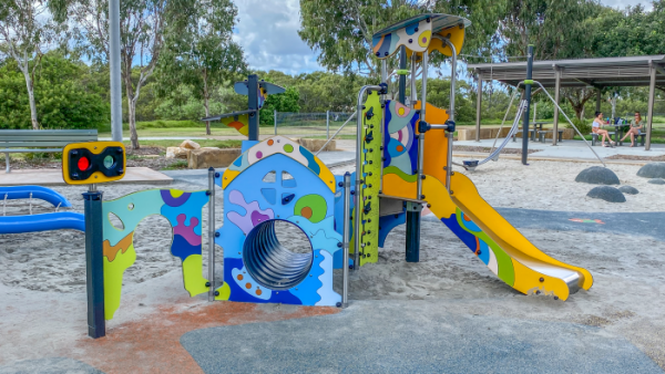 Les Moore Park Playground