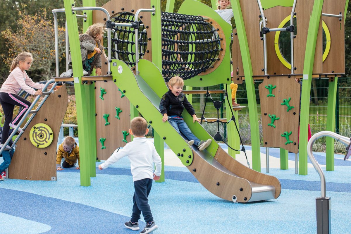 Children playing on mutlitplay unit