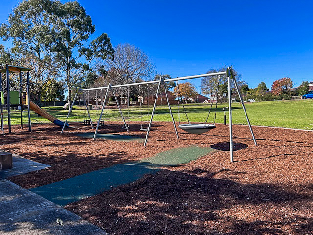 Rochester Grove Reserve Playground 3 Bay Swing
