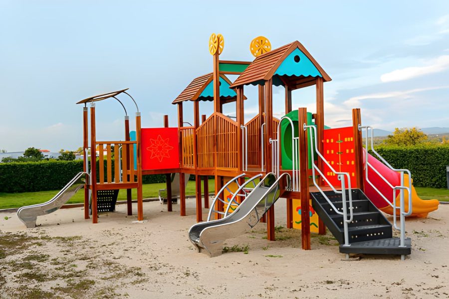 Playgrounds for Caravan Parks and Holiday Resorts: How to Choose Equipment That Survives Peak Season